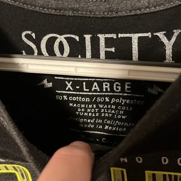 Men’s Society Tee Shirt from the Buckle. Amazing shape, Size X-Large 👕 - Picture 3 of 4